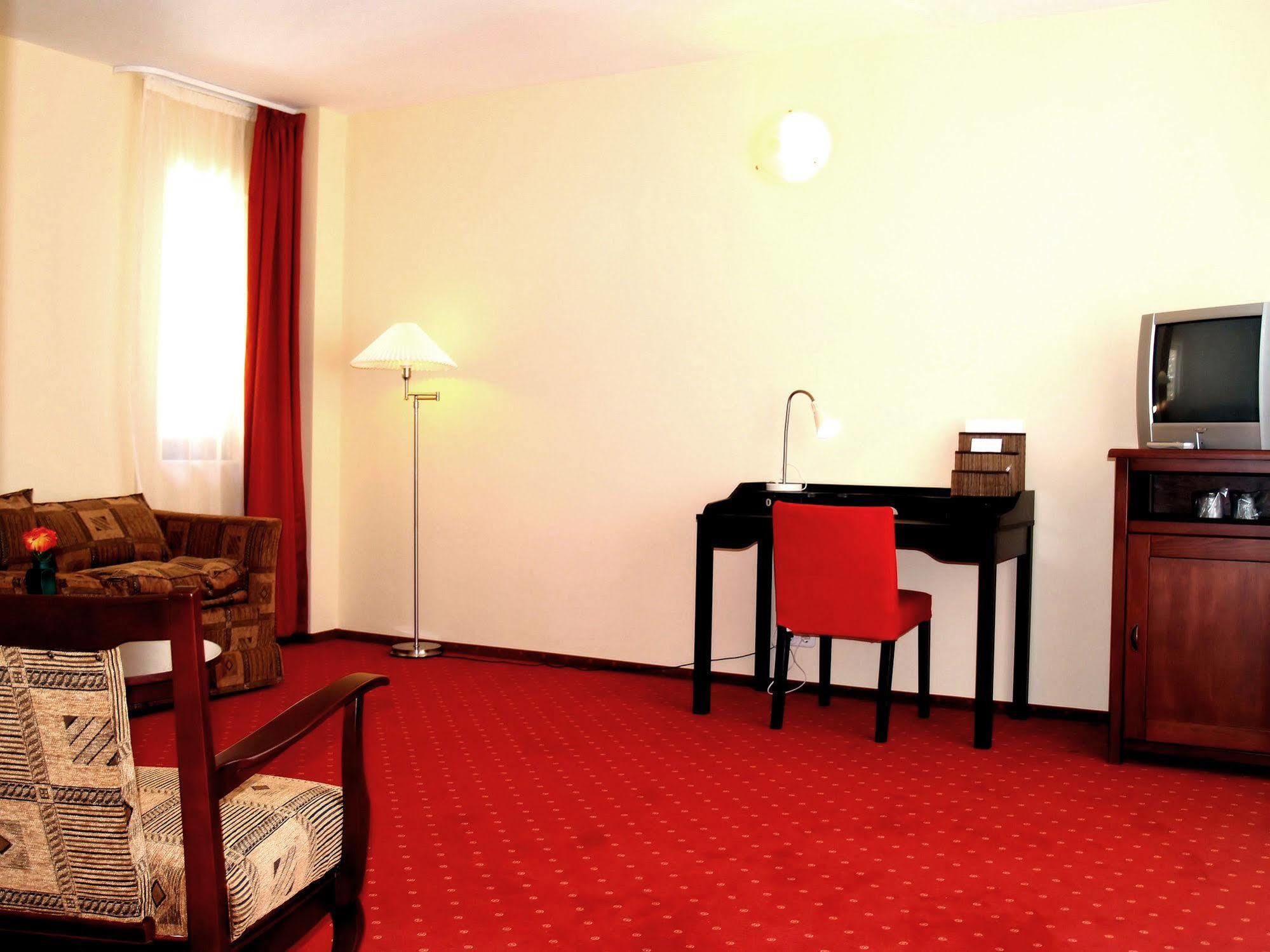 Hotel Floris 凯亚 外观 照片