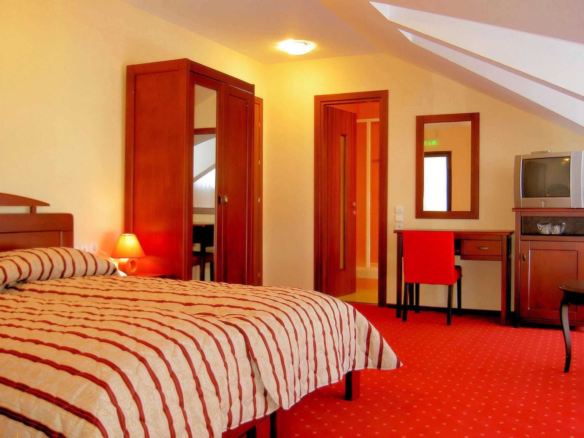 Hotel Floris 凯亚 外观 照片